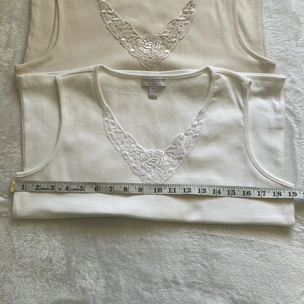 NWOT Two Charter Club Lace appliqué trimmed v-neck ribbed tank tops Petite/Lg - Picture 7 of 8